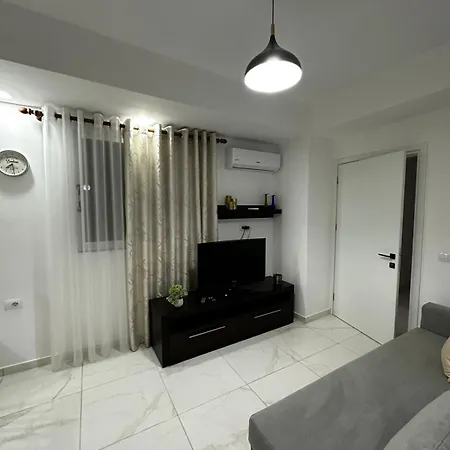 Lotus One Bedroom Sarandë